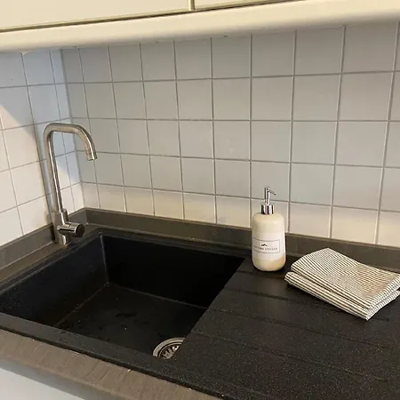 Modern Eingerichtete Mit 2 Schlafzimmern Appartement *