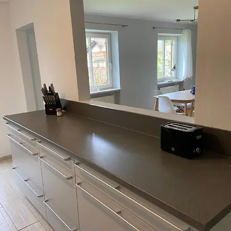 Modern Eingerichtete Mit 2 Schlafzimmern * Bergen (Traunstein)
