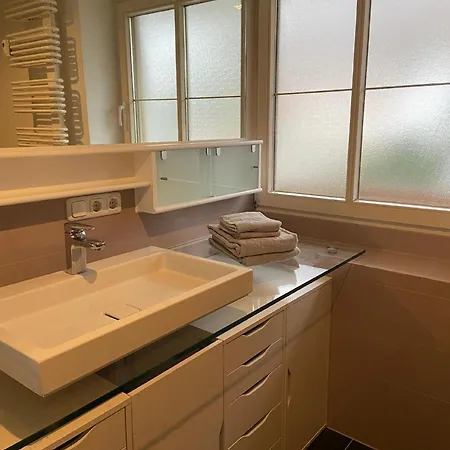 Appartement Modern Eingerichtete Mit 2 Schlafzimmern